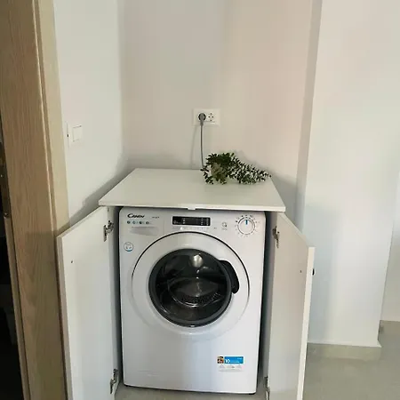 Julie شقة أرغوستولي