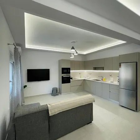 Julie شقة أرغوستولي