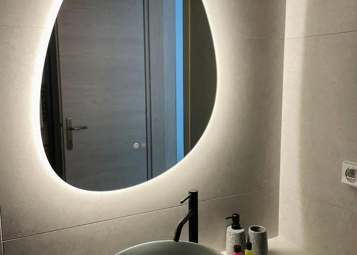 Julie Apartment